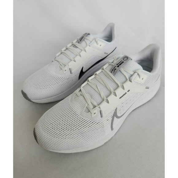 15 MEN'S NIKE AIR ZOOM PEGASUS 40 WHITE SILVER DV3853-102 RUNNING SNEAKERS - Picture 2 of 8